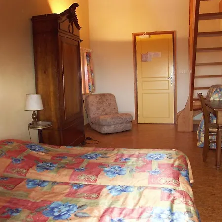 L'herminette Herberg Saint-Front (Haute-Loire)