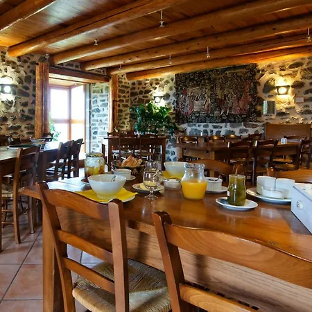 L'herminette Herberg Saint-Front (Haute-Loire)